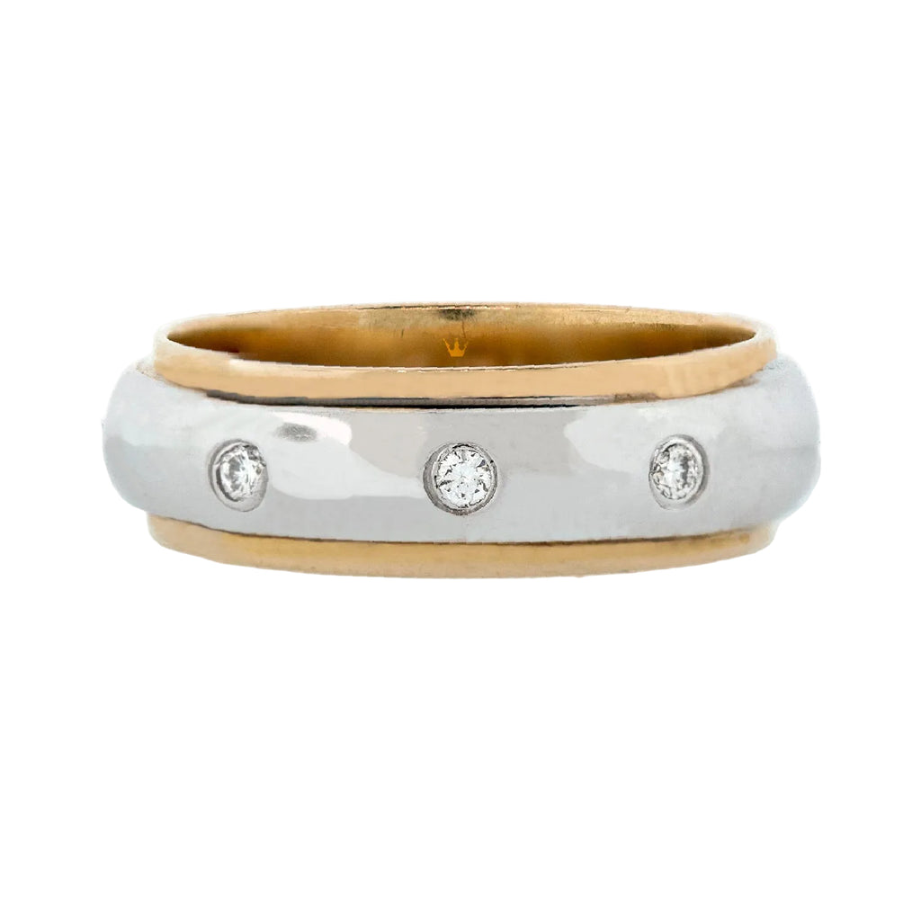 Anillo de boda bicolor con diamantes
