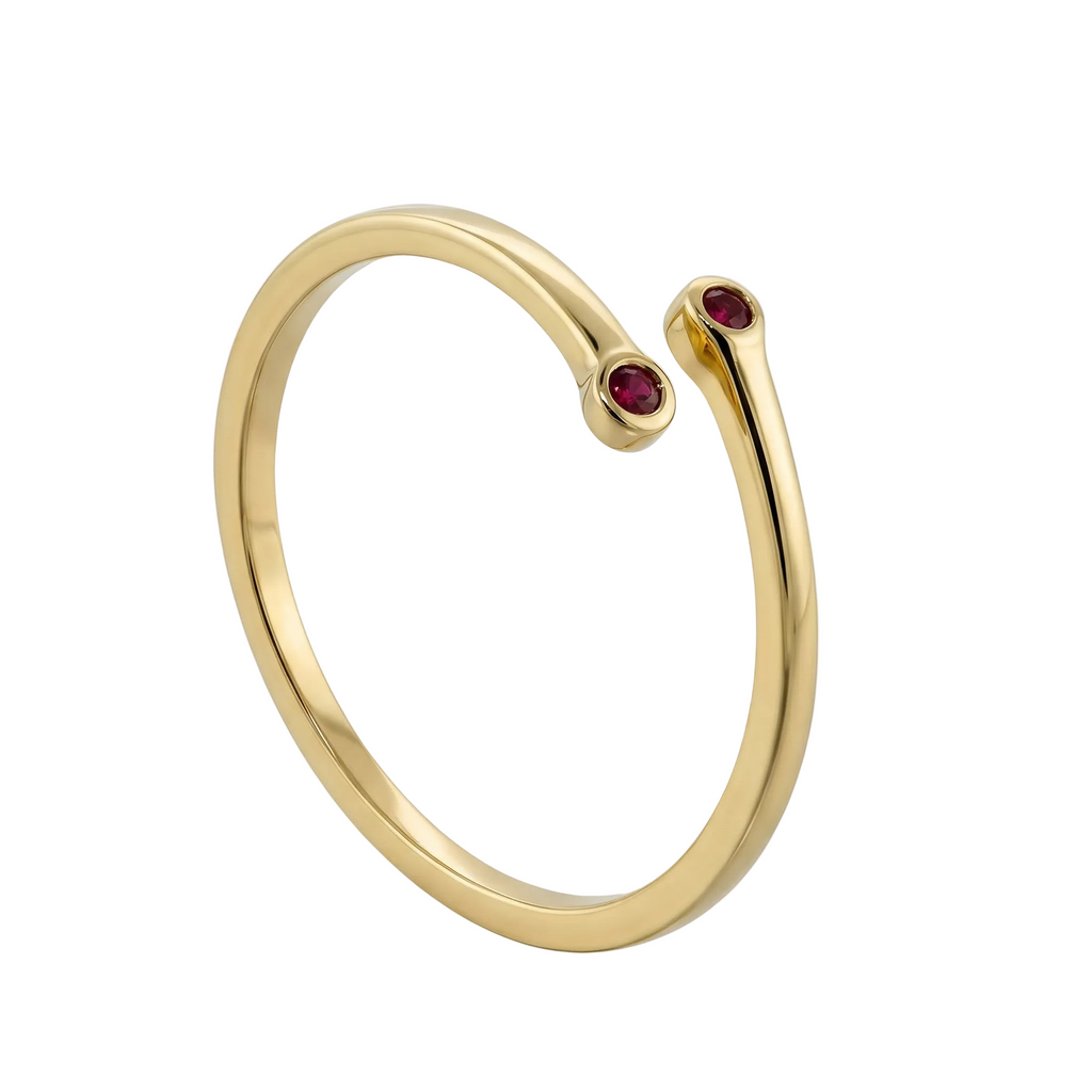 Anillo en oro amarillo con 2 rubíes