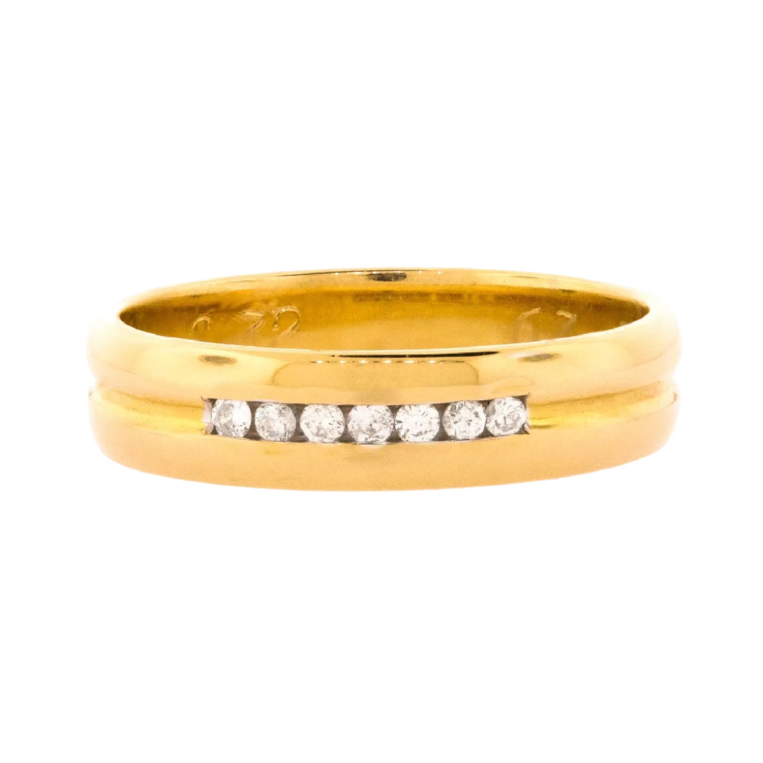Argolla con diamantes en canal