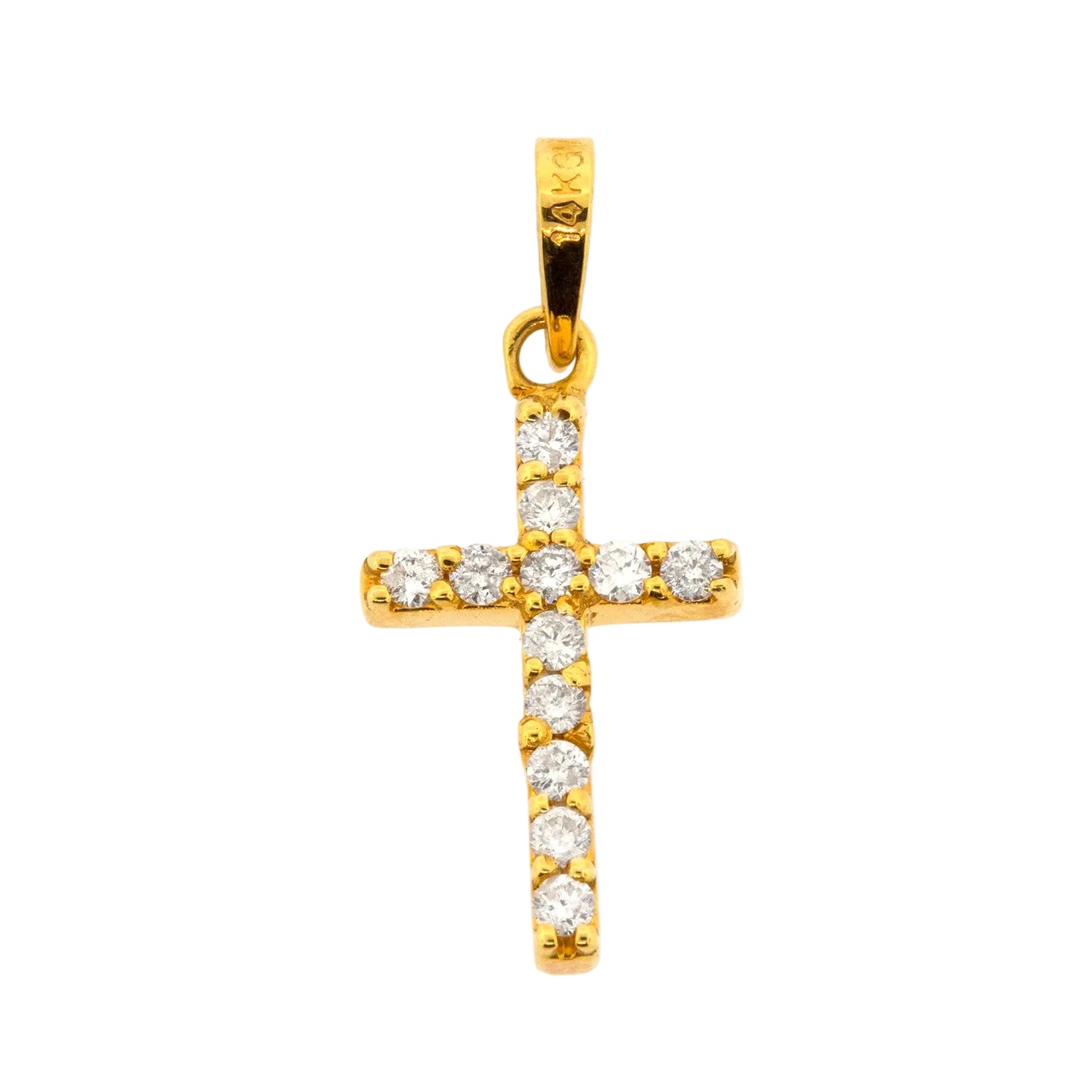 Cruz tradicional con diamantes