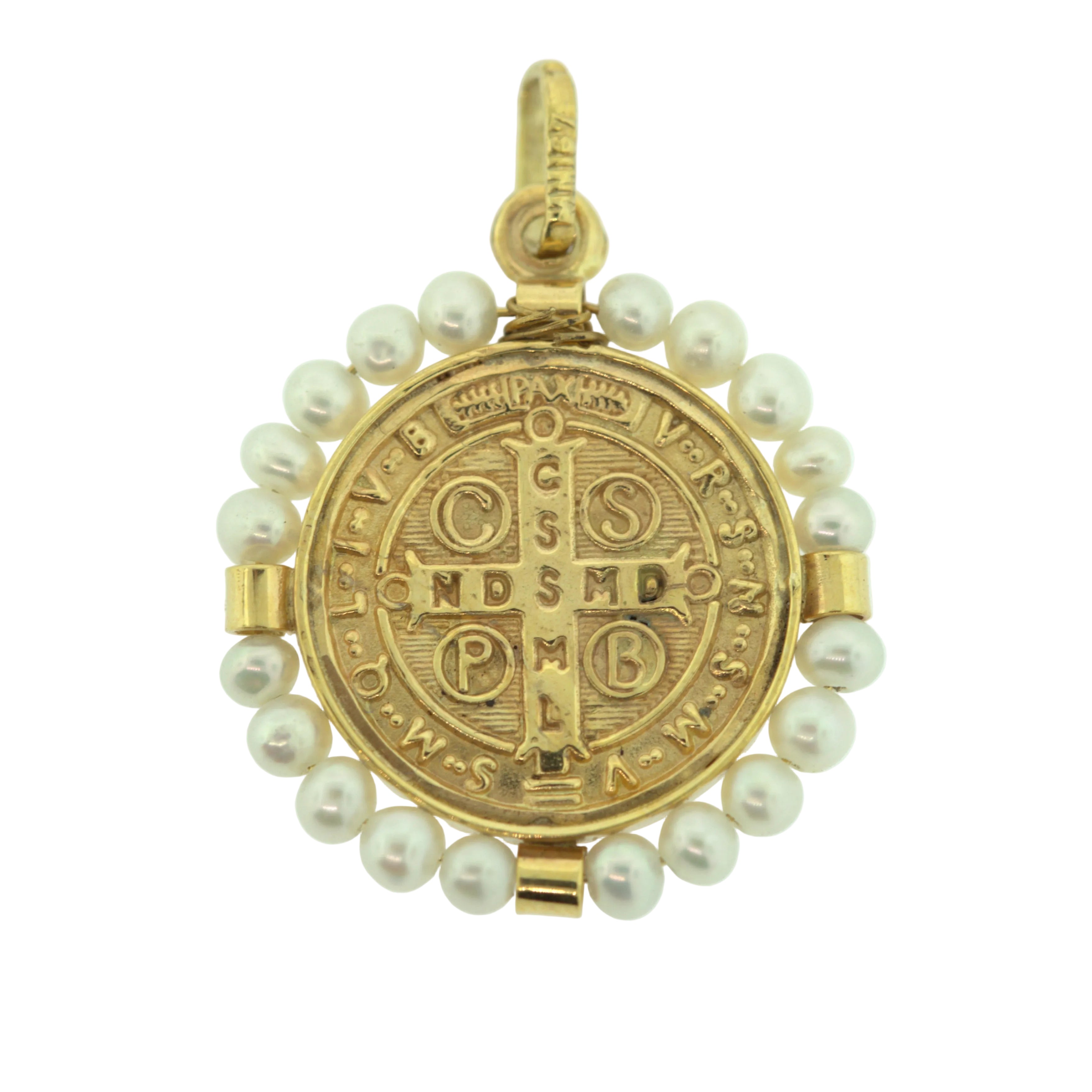 Medalla San Benito con perlas