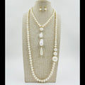 Set de aretes y collar largo doble de perlas