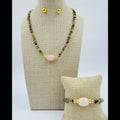 Set de aretes, collar y pulso de piedras