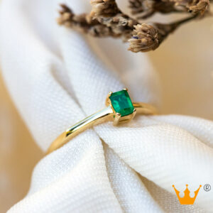 Anillo con esmeralda AN4