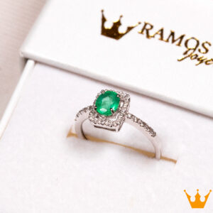 Anillo con esmeralda y diamantes AN31